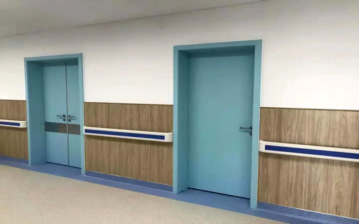 參觀日本衛生間門設計，一進門就愣住了，這設計挺人性化的